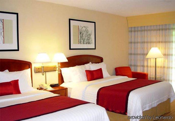 Hotel Courtyard By Marriott 3*