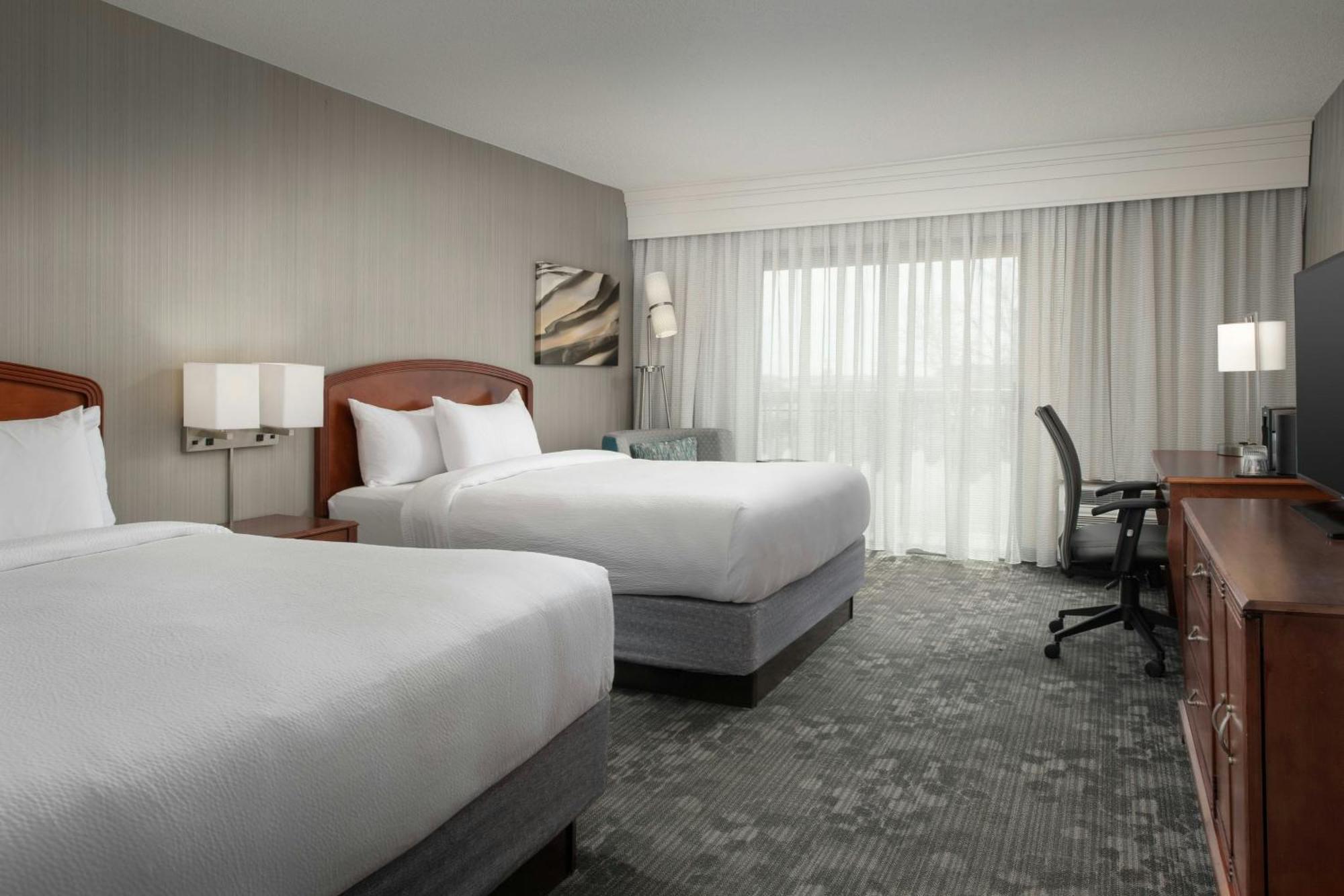 Hotel Courtyard By Marriott Springfield