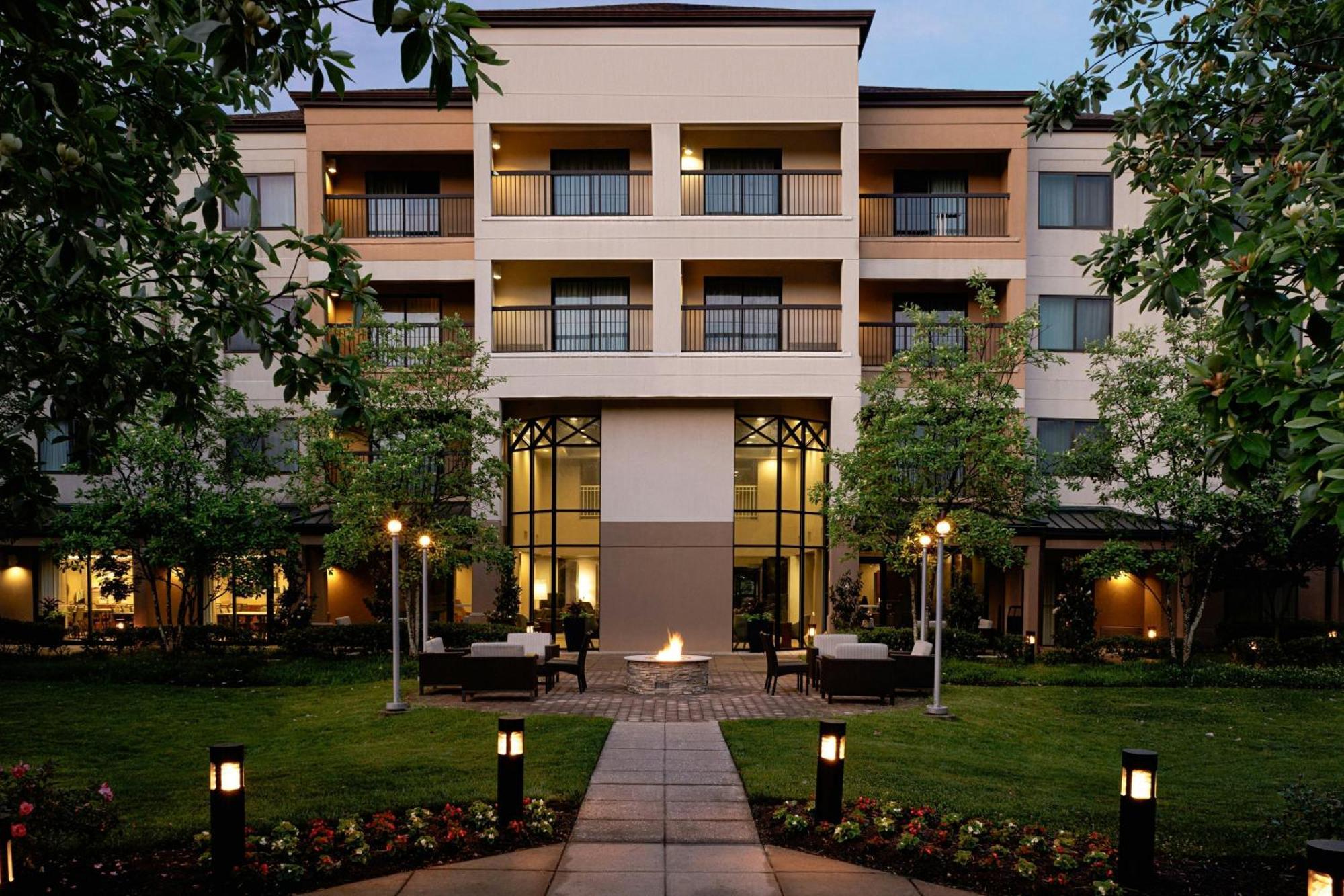 Courtyard By Marriott 3* Springfield