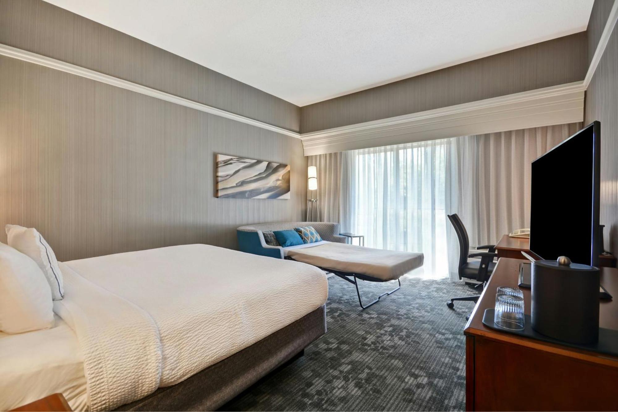 Courtyard By Marriott