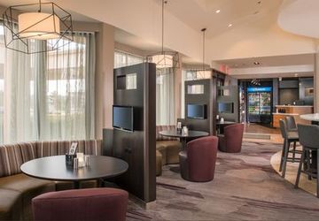 Courtyard By Marriott 3*